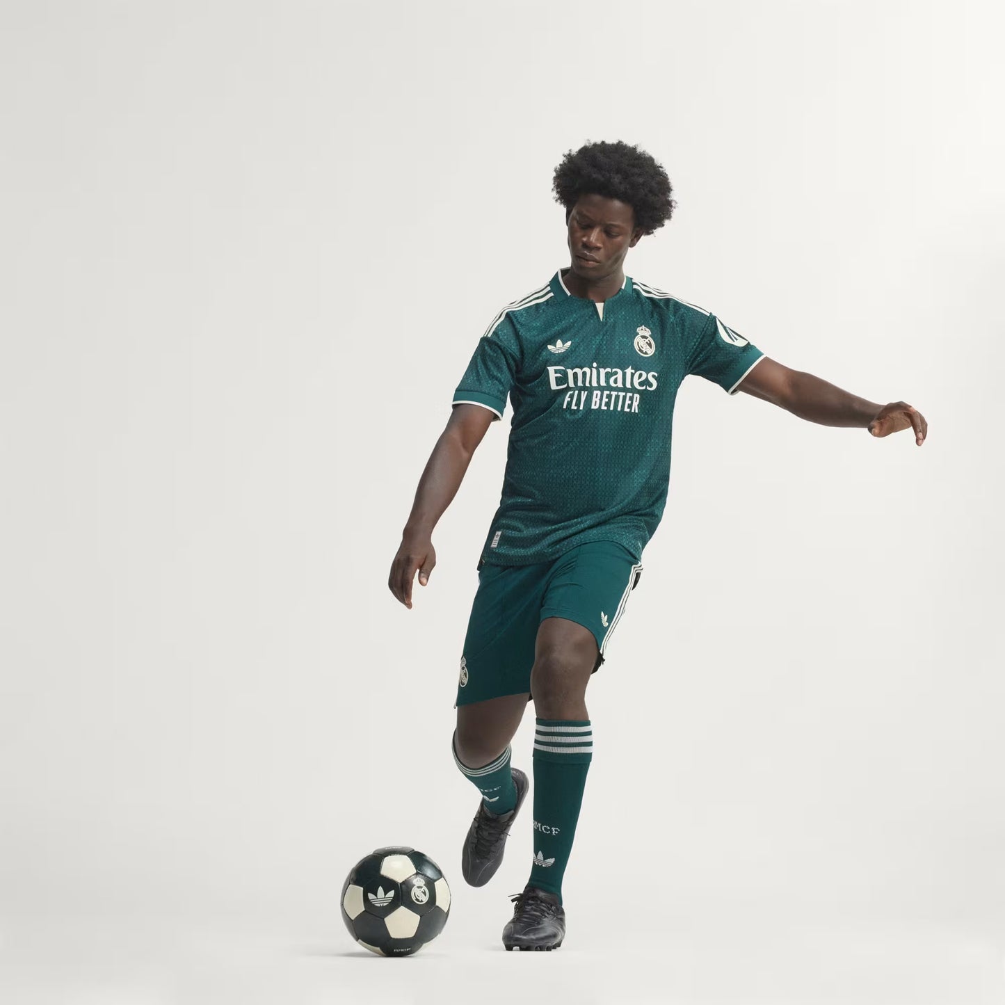 Real Madrid 2027 Third - Player Version Slim Fit