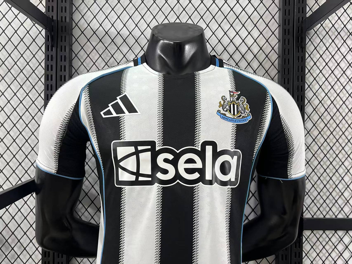 New Castle United 2025/26 - Player Authentic Player [Slim Fit] Player [Slim Fit] Player [Slim Fit] [Slim Fit]